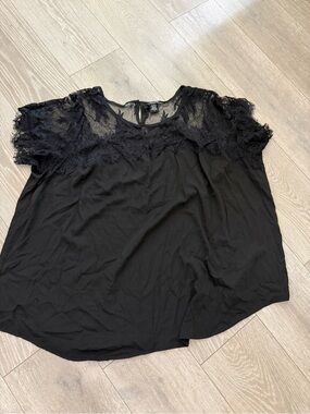 torrid 4X Black Lace Short Sleeve Blouse